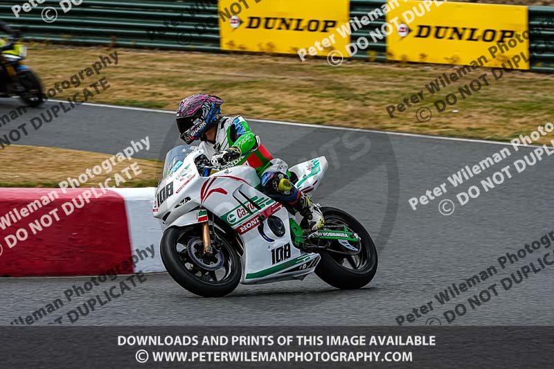 enduro digital images;event digital images;eventdigitalimages;mallory park;mallory park photographs;mallory park trackday;mallory park trackday photographs;no limits trackdays;peter wileman photography;racing digital images;trackday digital images;trackday photos
